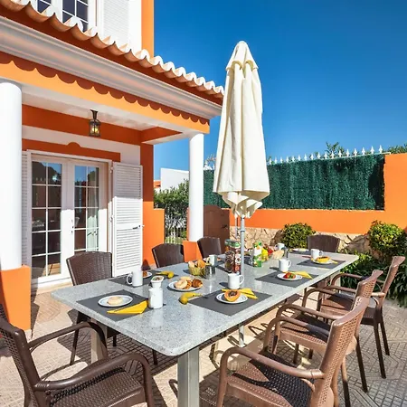 4-schlafzimmer-villa- Garten- Pool- By Interhome Holiday home Albufeira