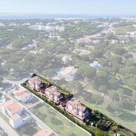 4-schlafzimmer-villa- Garten- Pool- By Interhome Holiday home *